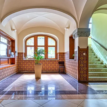 Jozefina Four One - 5d Апартаменты